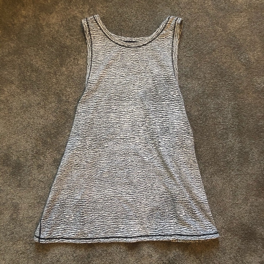 lululemon patterned tank